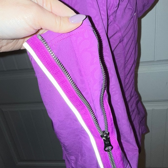 2/$35 Zella Purple Zip Hooded Jacket Zip Pockets Size L Athletic Windbreaker - Picture 5 of 8